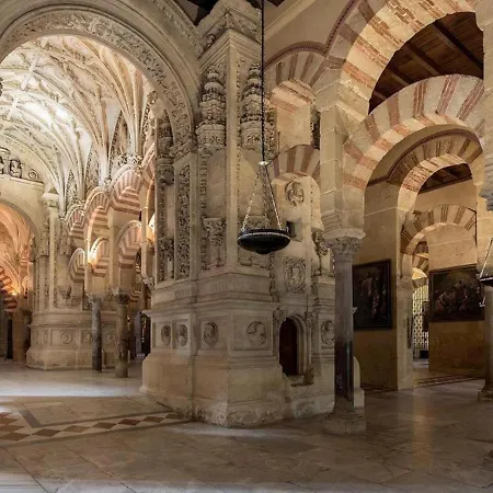 Eduardo Lucena 5, Casco Historico アパート